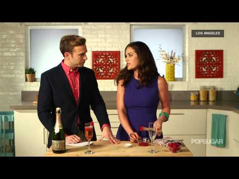 Raspberry Bellini Recipe | Low-Calorie Cocktail Recipes | Fitness How To