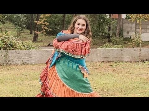 Giselle - Mamienka ("Sąsiedzki Spacer na Pożegnanie Lata")