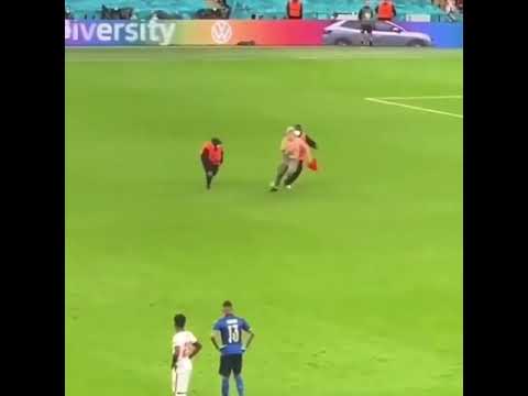 Streaker at Euro 2020 Final England vs Italy 2021 Pitch invader