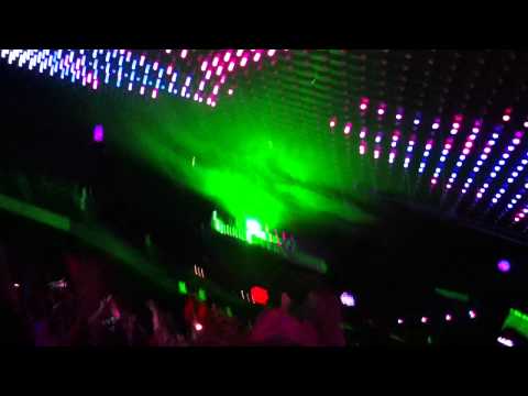 AVICII live @ dragonfly nightclub- GTA feat. Zashanell﻿ - U&I HD