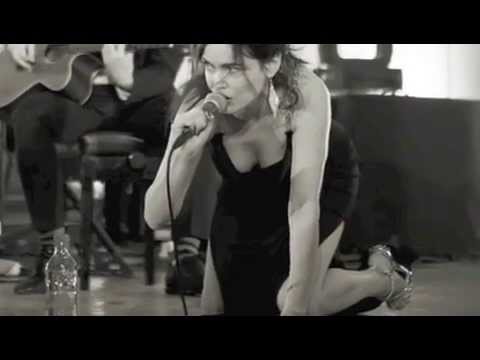 MARINA CELESTE -"my Baby Just cares for Me" Live acoustique ( COMIC JAZZ /SPECTACLE )