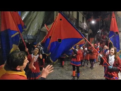 Picche aranceri in sfilata al Carnevale Ivrea 2015