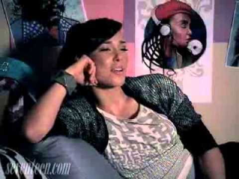 ALICIA KEYS "Teenage Love Affair"