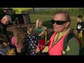 Kinderen oogsten zelf groenten voor meer bewustwording eten in Lelystad