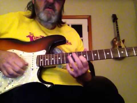 4 - 5 useful blues licks lesson