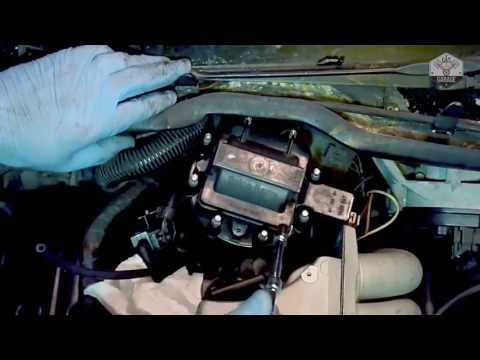 How To Change A Distributor Cap & Rotor Cap On A Corvette C4