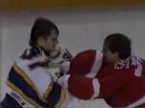 Redwings @ Blues Awesome Fight