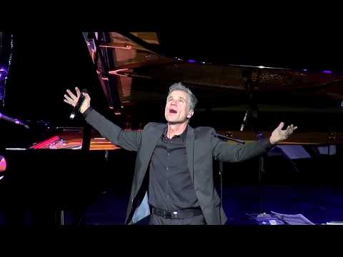 Bruno Pelletier - Le temps des cathedrales (live in Moscow, 06-11-2017)