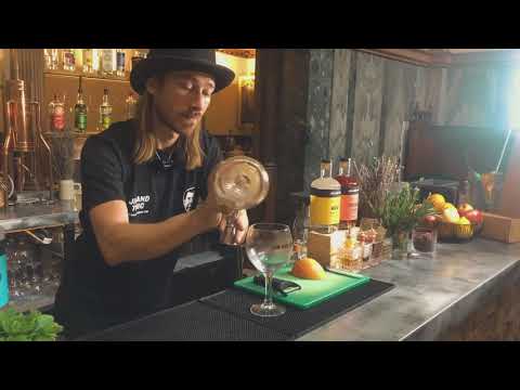 Make the ULTIMATE Pink Grapefruit Gin and Tonic Cocktail