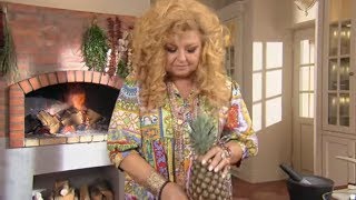 Jak łatwo pokroić ananasa? Szybki i prosty sposób! [Sexy kuchnia Magdy Gessler]
