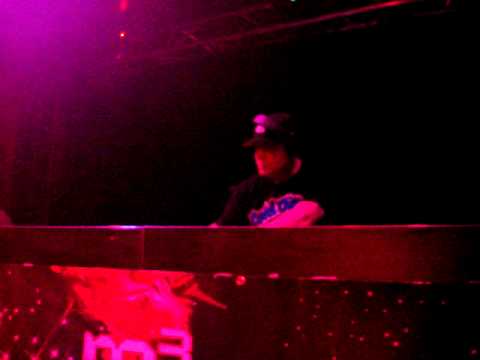 DJ Icey (Live Mix)