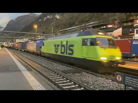 05 - 12- 2022 TRENO MERCI proveniente da ROTTERDAM attraversa la SVIZZERA