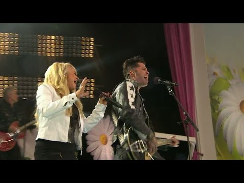 Nanne Grönvall, Brolle och The Boppers framför låten The King - Lotta på Liseberg (TV4)