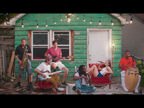 Battle of Santiago - Echale Azúcar | The Backyard Sessions