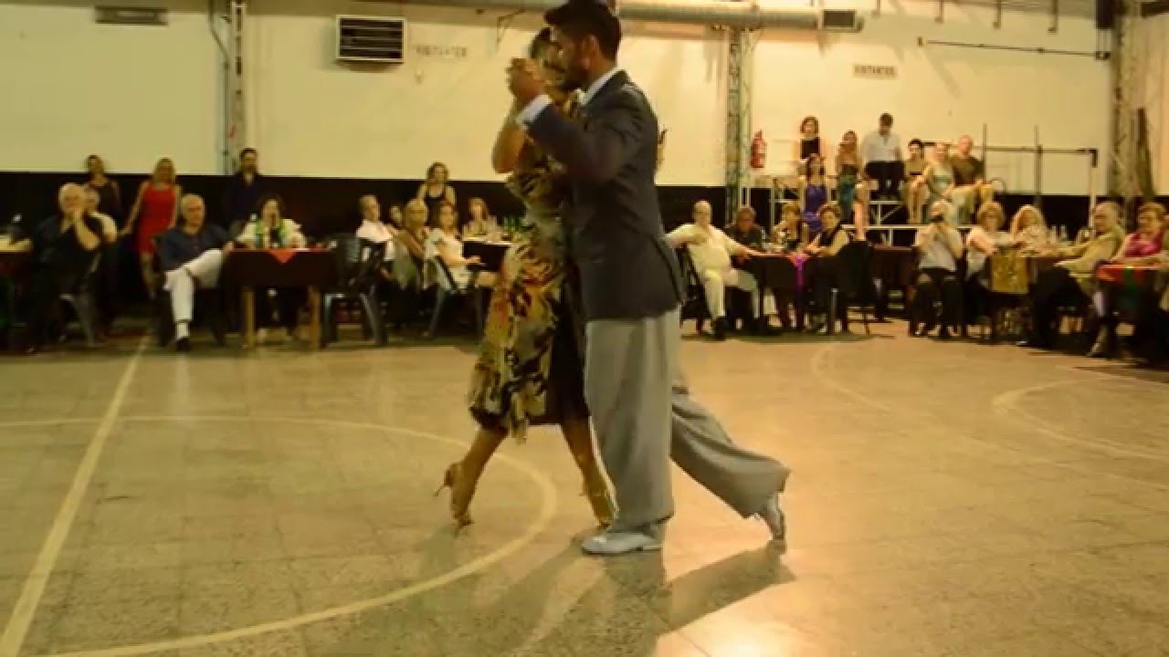 Los Totis: Virginia Gomez y Christian Marquez en Milonga Malena Sunderland Club 1/4