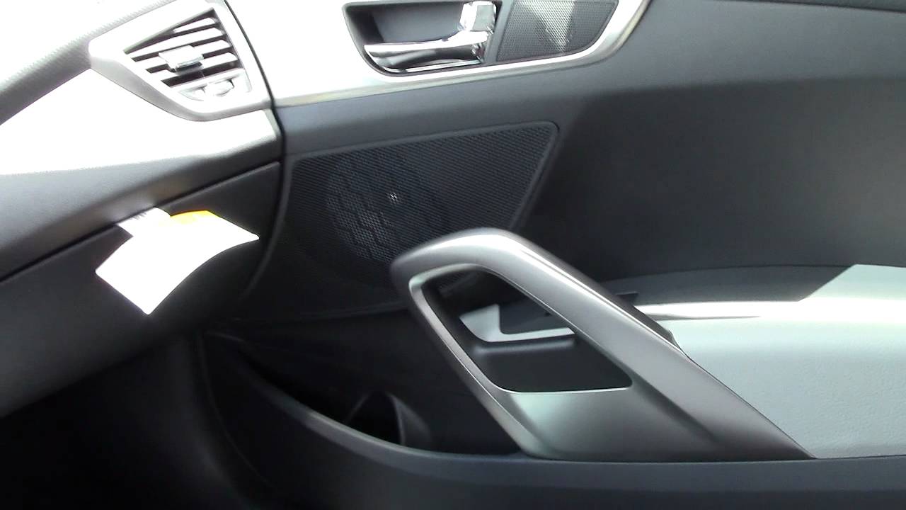 Hyundai Veloster Interior Review and Problems