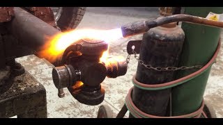 Silverado/Sierra Stuck Front Driveshaft Removal and U-joint Replacement