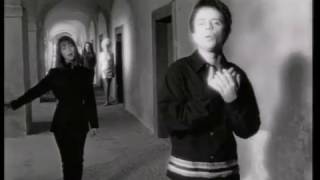 PETR MUK - Přicházíš s láskou (Official Video)