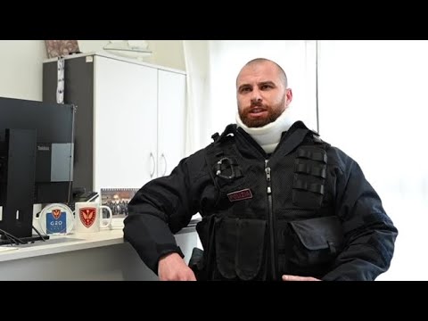 Lorenzo Virgulti, il poliziotto che ha soccorso il collega pestato a Torino: «Ho cercato di prote...