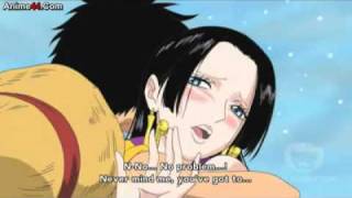 Download lagu Luffy hugs hancock mp3