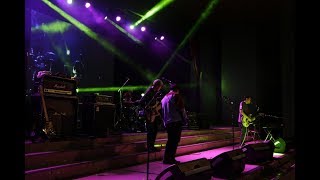 Me and My Foodtruck - Tak Harus Memiliki (Live at Musik Musikan Gadjah Mada, Yogyakarta)  HD