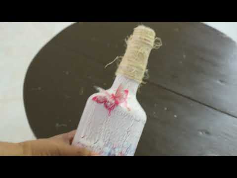 Botella craquelada con decoupage