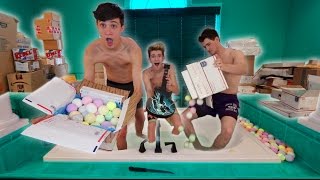 BATHTUB FULL OF 100 BATH BOMBS CHALLENGE! (FANMAIL OPENING)