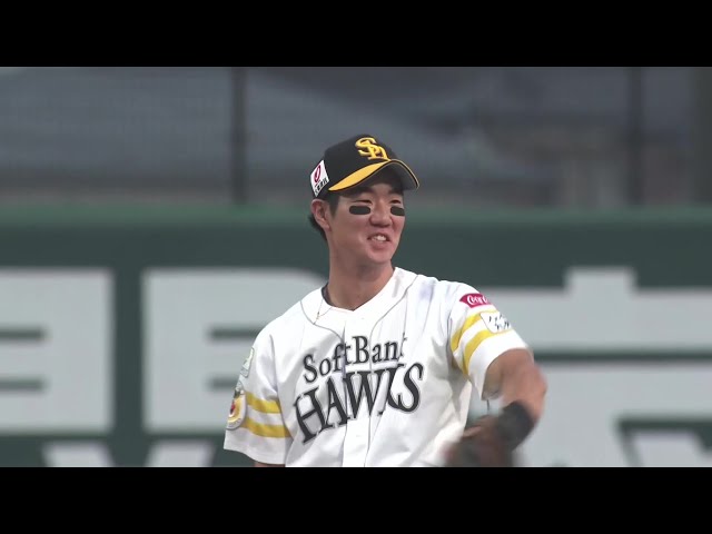 【ファーム】ホークス・勝連大稀 華麗なグラブトスで魅せる!! 2025年7月16日 福岡ソフトバンクホークス 対 オリックス・バファローズ
