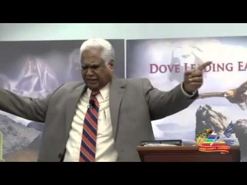 When He Reached Down / Quando Ele Estendeu a mão