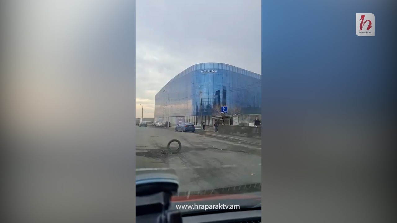 Երևանում փոսը փակել են անվադողով