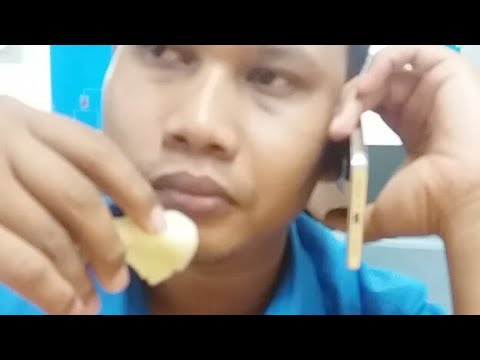 Suami Yg Baik Lagi Telfon Istri Yang Jauh Dimato.