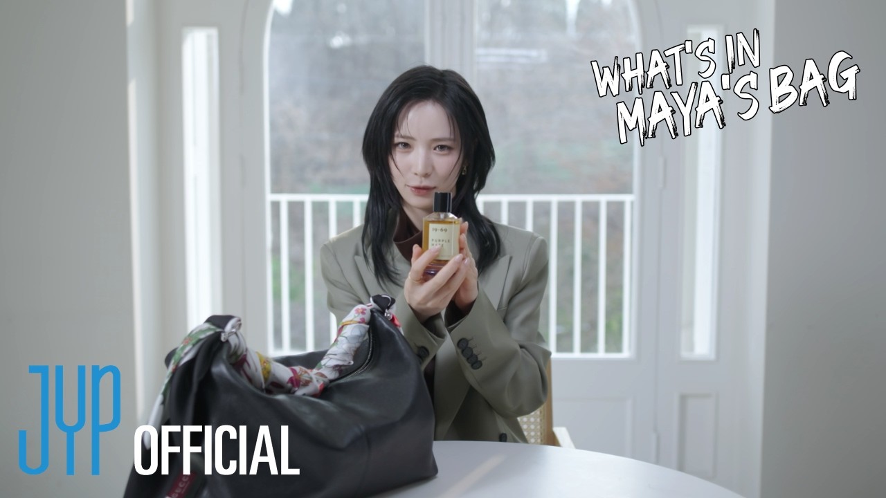 [#NiziU_BDay] What's in MAYA's Bag ?