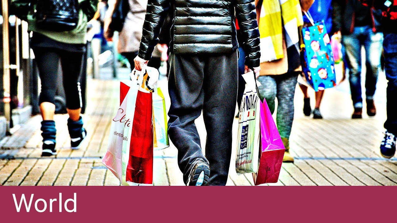 Sharp tumble in UK retail sales