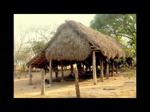 FERMINA MARTINEZ : UN CABALLO DE MADERA (Oficial) LyM:Feliciana Martínez