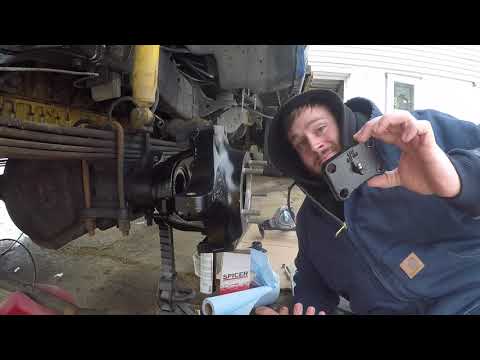 Pt. 37 Replacing Kingpins, Bushings and Seals on a Dana 60 Kingpin.