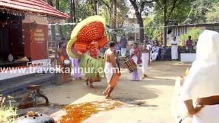 preview picture of video 'Kakkara Bhagavathi Theyyam (Travel Kannur Kerala Videos)'