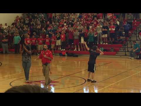HIGH SCHOOL DANCE BATTLE!!! Wait till the end! BEST DANCE OFF EVER