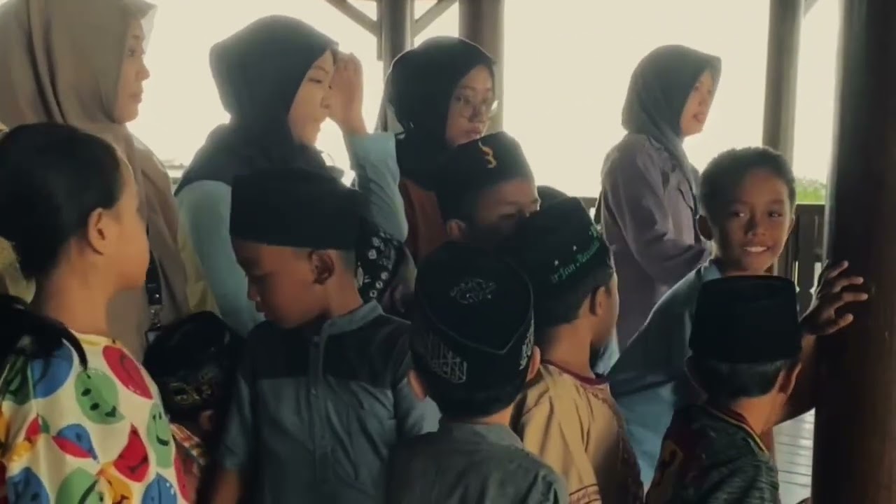 Proyek Desa Mahasiswa Angkatan 2021 Program Studi Pendidikan IPS UIN Jakarta - Kampung Landeuh 2024