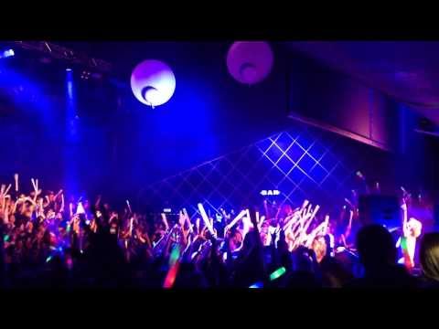 CLMD - Black Eyes & Blue @ Sentrum Scene