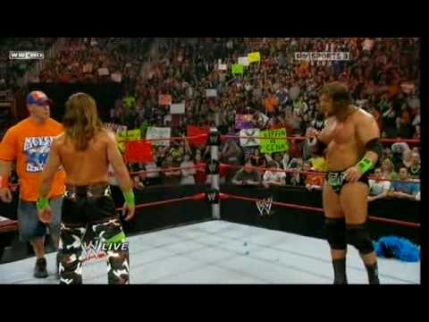 Shawn Michaels gets upset at the end of Raw from 18.01.10 (because Cena is late :D )
