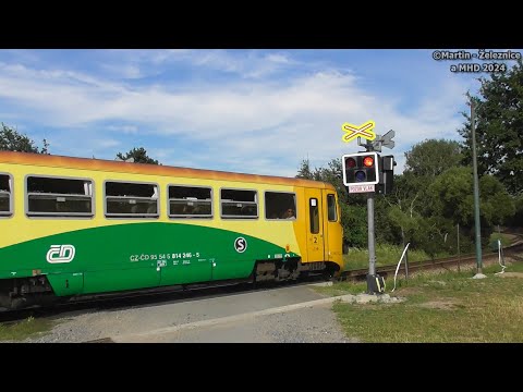 železniční přejezd Poříčí nad Sázavou-Svárov - P5679 / 06.07.2024 / Czech railroad crossing