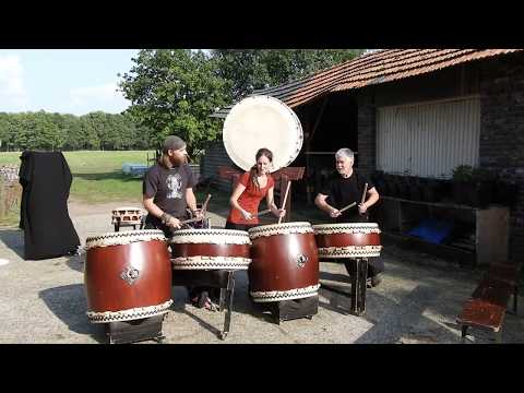 Tátake!- taiko at opendag Zorgboerderij Twente in Heythuysen