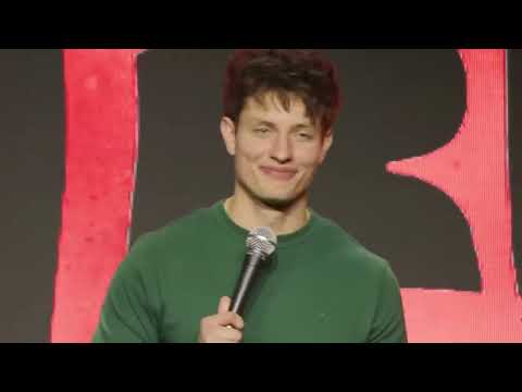 Comedian RED flag | Matt Rife- Walking Red Flag #comedy #mattrife