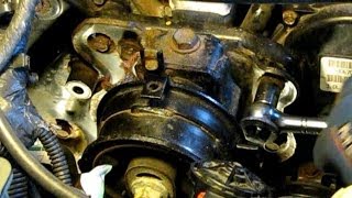 Dodge Caravan 3.0L replacing timing belt, water pump and front seals, part 1: Disassembly 1