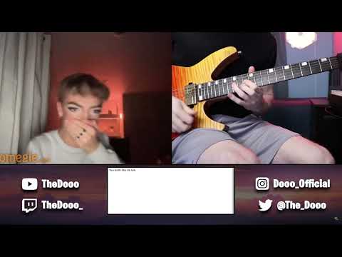 TheDooo plays Kiss me More