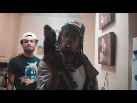 Young Scrapz x R,Fox x Benzi Ayo - Whats The Vibes (Dir. By Kapomob Films)