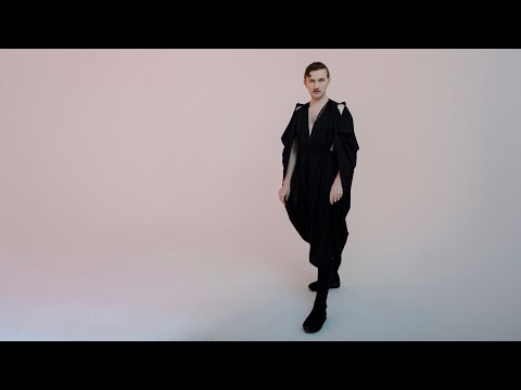 Kiri Mioki - Rode Wijn