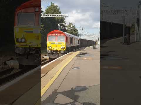 66068 Passing Swindon with 1 tone