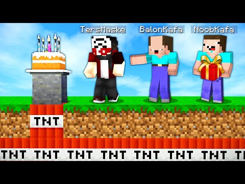 POLİS BALON KAFA VE NOOB TROLL DOĞUM GÜNÜ YAPTI ! - Minecraft