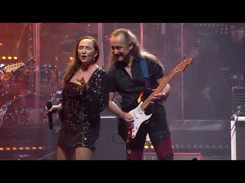 Souměrná  live   Bára Basiková, Ota Balage - Balage Band